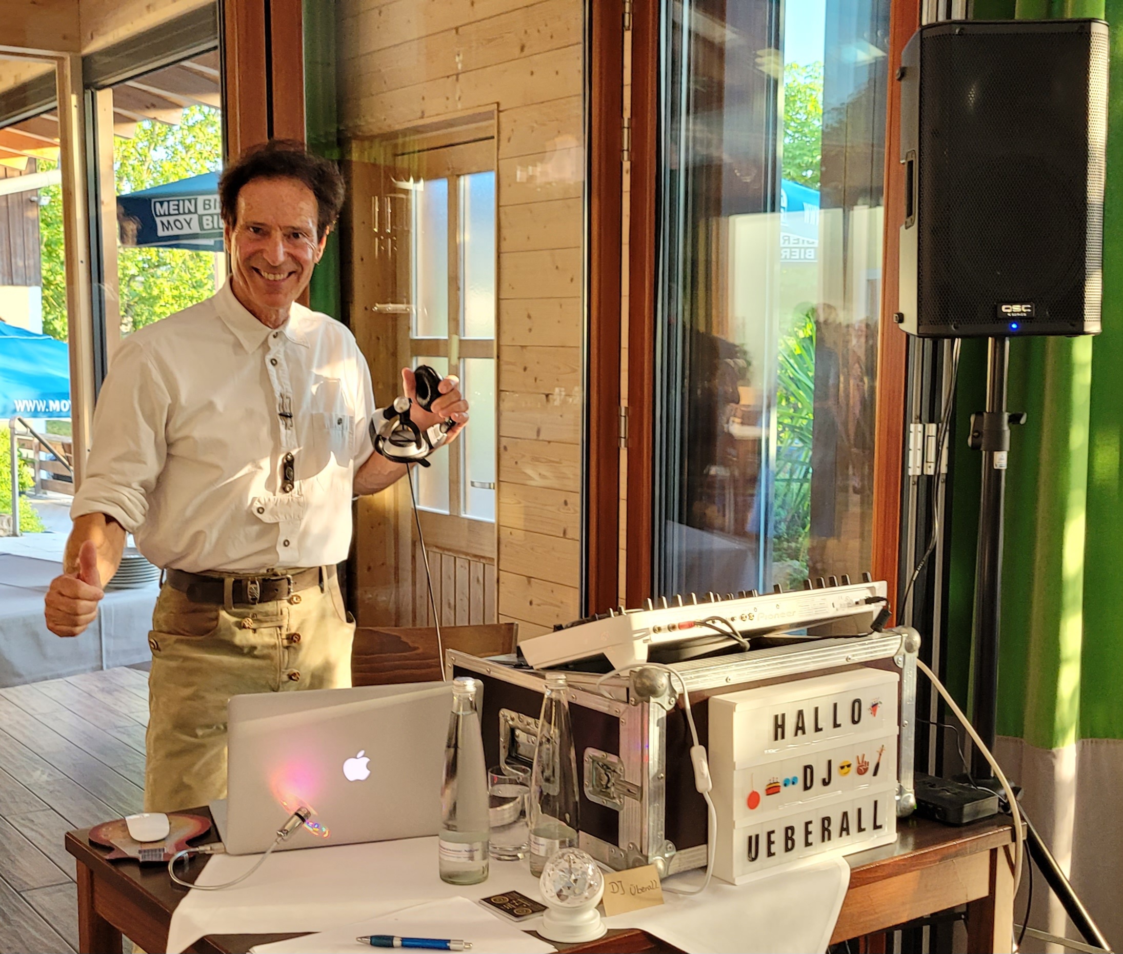 DJ Überall bei einer Veranstaltung