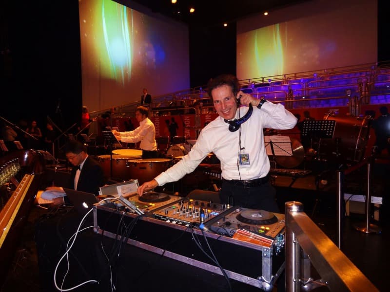 DJ Überall Performance